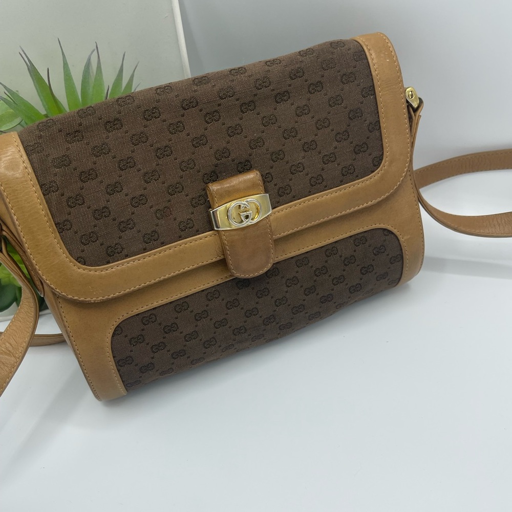 Authentic Vintage Authentic Gucci Crossbody - image 1